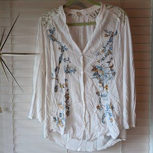 Tiny Anthropologie Lightweight, Embroidered 3/4 Sleeve Shirt Size XL